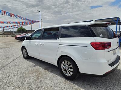 2019 Kia Sedona LX - Photo 9 - Canutillo, TX 79835