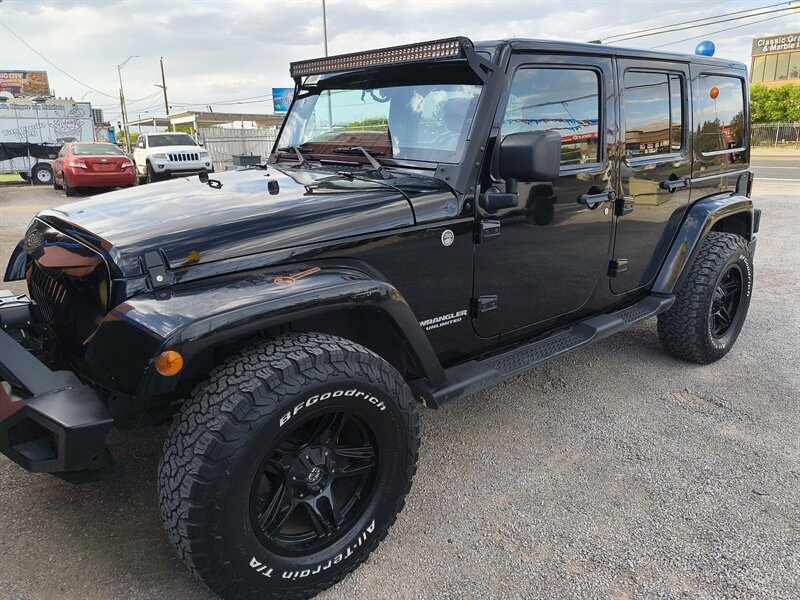 2011 Jeep Wrangler Unlimited Sport   - Photo 1 - Canutillo, TX 79835