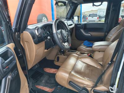 2011 Jeep Wrangler Unlimited Sport   - Photo 5 - Canutillo, TX 79835
