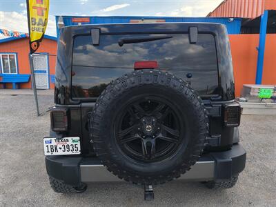 2011 Jeep Wrangler Unlimited Sport   - Photo 4 - Canutillo, TX 79835