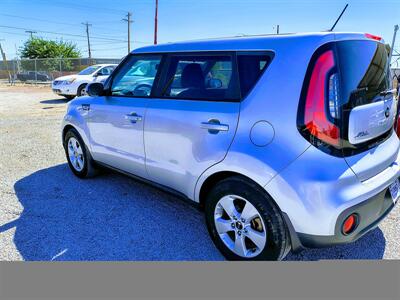 2017 Kia Soul   - Photo 5 - Canutillo, TX 79835
