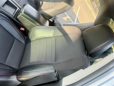 2017 Toyota Camry SE   - Photo 17 - Stanley, NC 28164