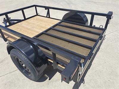 2025 DownEarth 5' x 8' Single Axle Utility   - Photo 5 - Goshen, IN 46526