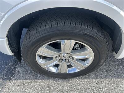 2019 Ford F-150 Platinum - Photo 13 - Cleveland, GA 30528