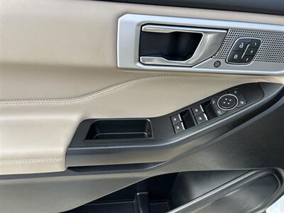 2020 Ford Explorer Limited   - Photo 14 - Cleveland, GA 30528