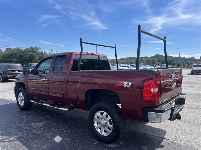 2013 Chevrolet Silverado 2500 LT - Photo 4 - Cleveland, GA 30528