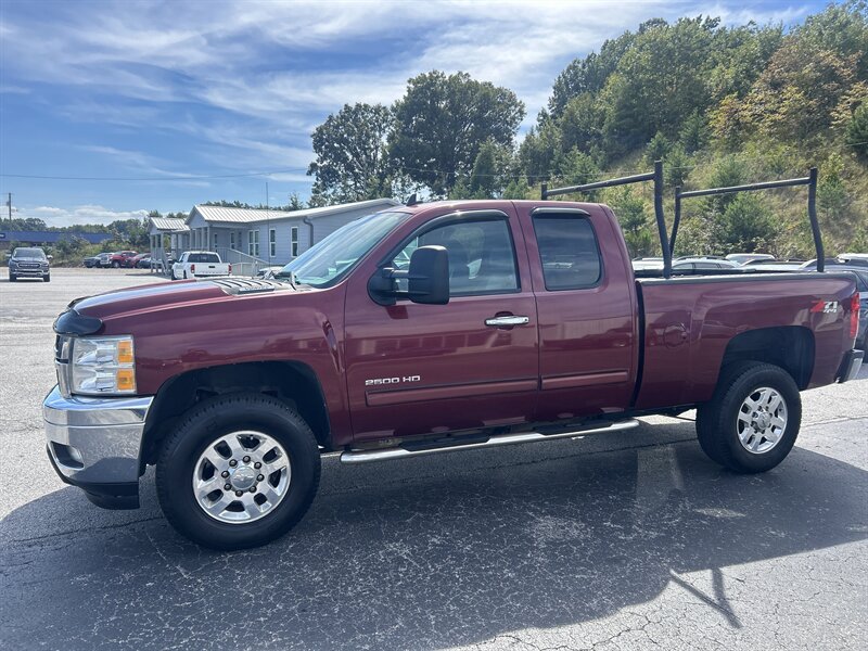 2013 Chevrolet Silverado 2500 LT - Photo 2 - Cleveland, GA 30528