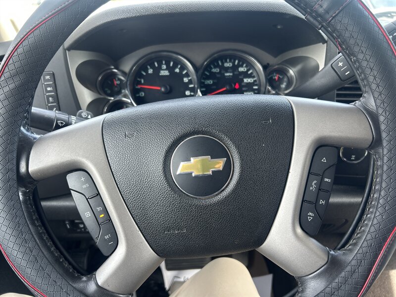 2013 Chevrolet Silverado 2500 LT - Photo 23 - Cleveland, GA 30528