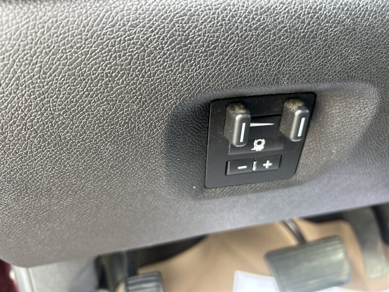 2013 Chevrolet Silverado 2500 LT - Photo 16 - Cleveland, GA 30528