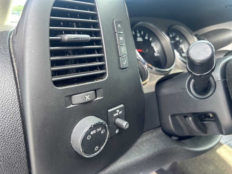 2013 Chevrolet Silverado 2500 LT - Photo 17 - Cleveland, GA 30528