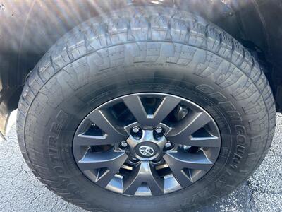 2021 Toyota Tacoma SR5 V6   - Photo 12 - Cleveland, GA 30528