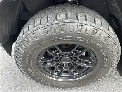 2018 Toyota Tacoma SR5   - Photo 13 - Cleveland, GA 30528