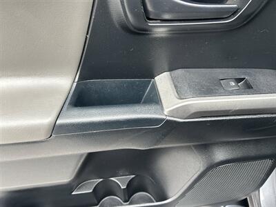 2018 Toyota Tacoma SR5   - Photo 34 - Cleveland, GA 30528