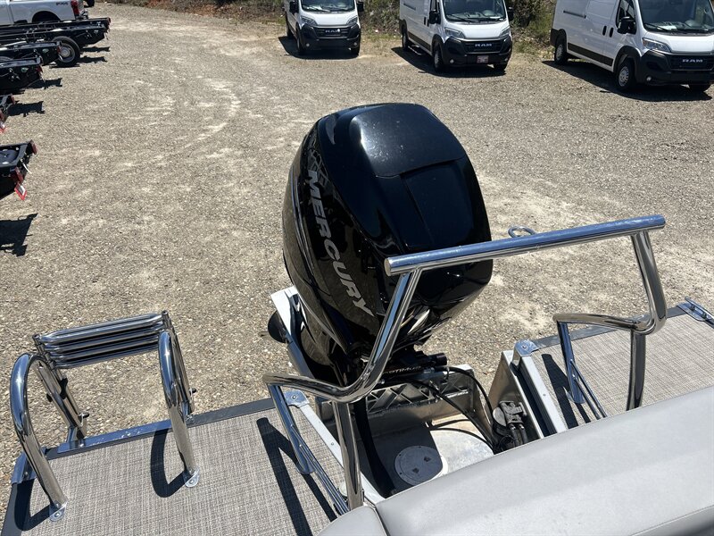 2022 Triton Manitou 25 SHP - Photo 33 - Cleveland, GA 30528
