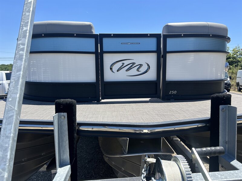 2022 Triton Manitou 25 SHP - Photo 18 - Cleveland, GA 30528