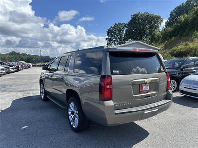 2019 Chevrolet Suburban LT   - Photo 6 - Cleveland, GA 30528