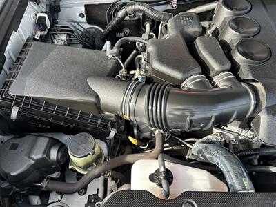 2017 Toyota 4Runner SR5   - Photo 56 - Cleveland, GA 30528