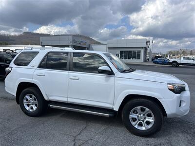 2017 Toyota 4Runner SR5 - Photo 8 - Cleveland, GA 30528