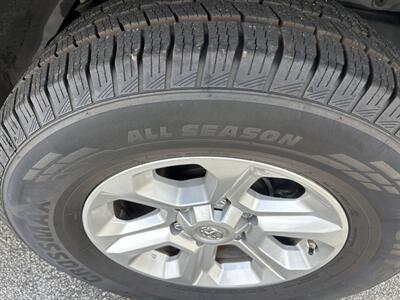 2017 Toyota 4Runner SR5 - Photo 38 - Cleveland, GA 30528