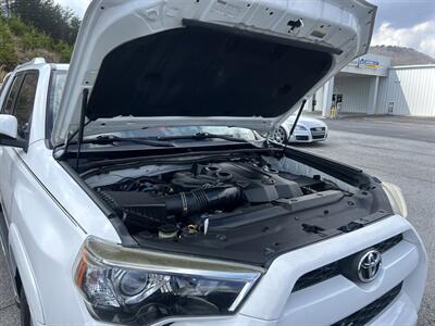 2017 Toyota 4Runner SR5 - Photo 56 - Cleveland, GA 30528