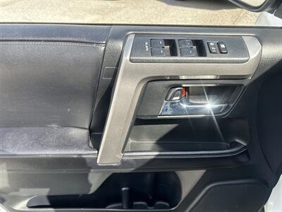 2017 Toyota 4Runner SR5 - Photo 14 - Cleveland, GA 30528