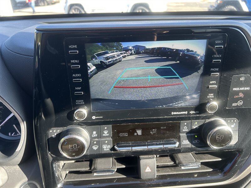 2021 Toyota Highlander XLE - Photo 20 - Cleveland, GA 30528