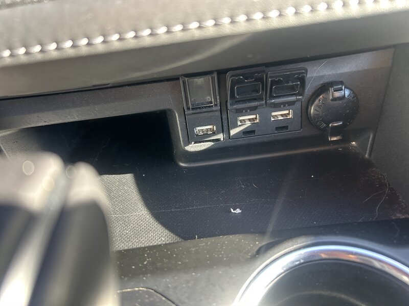 2021 Toyota Highlander XLE - Photo 23 - Cleveland, GA 30528
