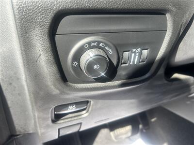2022 Jeep Grand Cherokee L Overland - Photo 16 - Cleveland, GA 30528