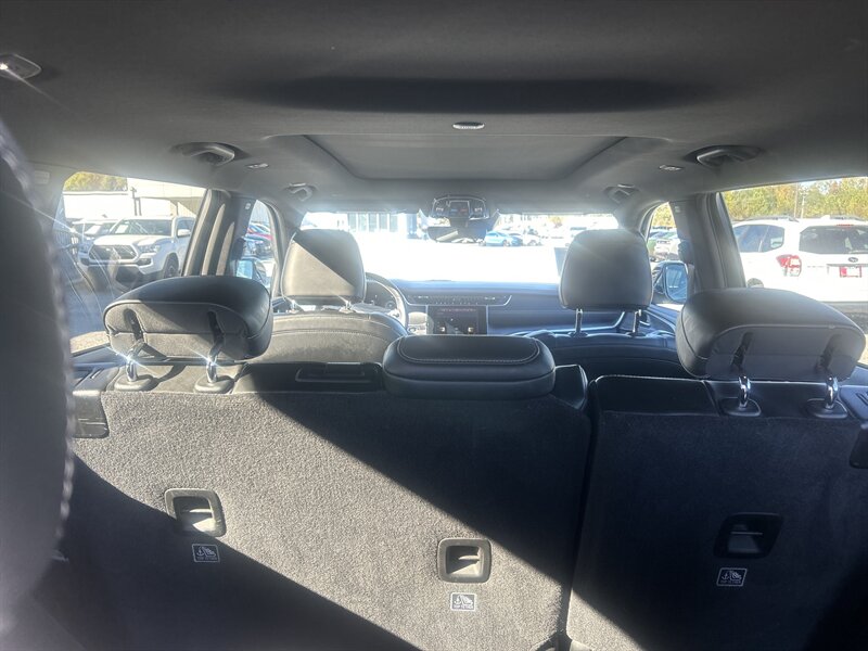 2022 Jeep Grand Cherokee L Overland - Photo 54 - Cleveland, GA 30528
