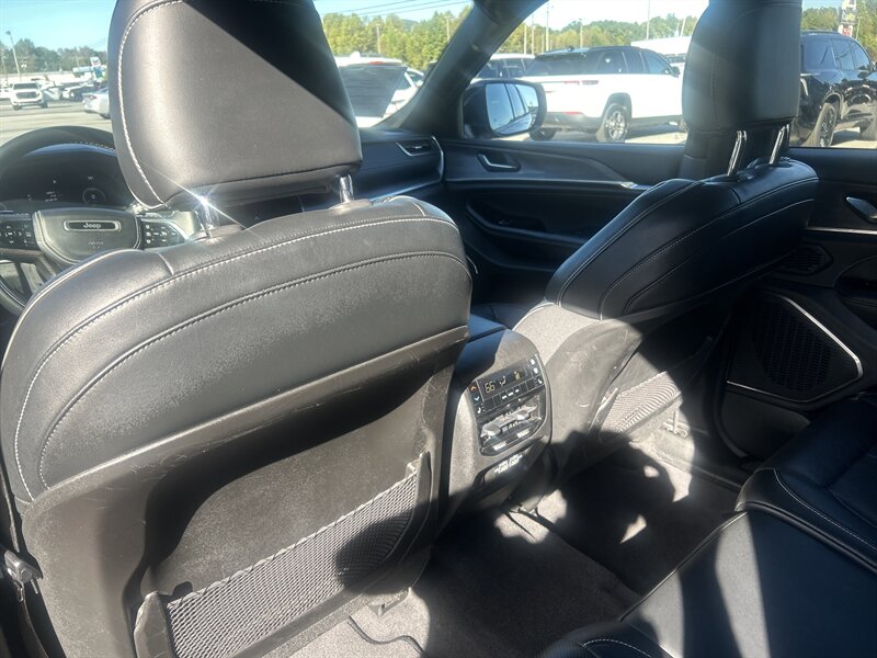 2022 Jeep Grand Cherokee L Overland - Photo 46 - Cleveland, GA 30528