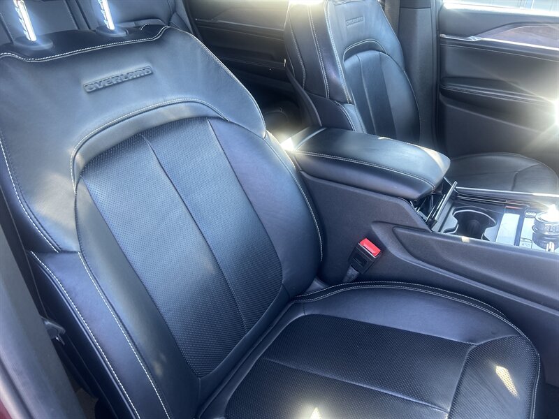 2022 Jeep Grand Cherokee L Overland - Photo 64 - Cleveland, GA 30528