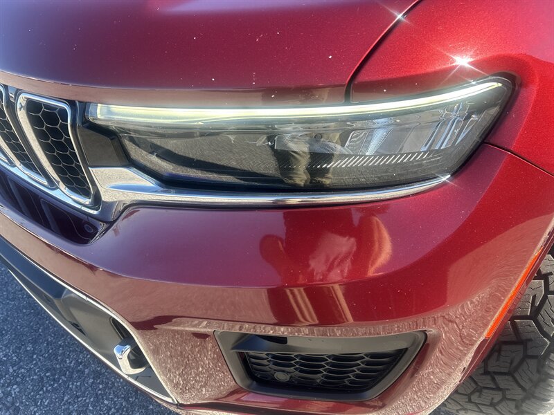 2022 Jeep Grand Cherokee L Overland - Photo 11 - Cleveland, GA 30528