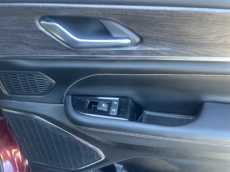 2022 Jeep Grand Cherokee L Overland - Photo 57 - Cleveland, GA 30528