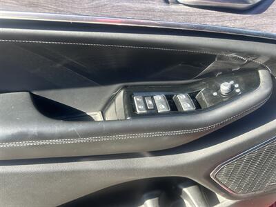 2022 Jeep Grand Cherokee L Overland - Photo 15 - Cleveland, GA 30528
