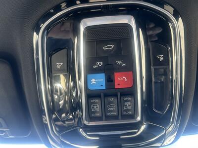 2022 Jeep Grand Cherokee L Overland - Photo 27 - Cleveland, GA 30528