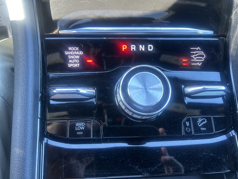2022 Jeep Grand Cherokee L Overland - Photo 30 - Cleveland, GA 30528