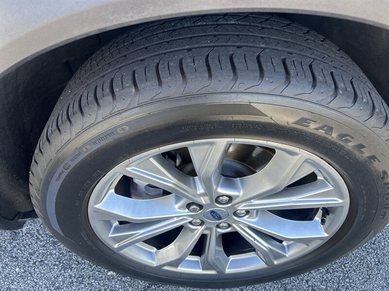 2021 Ford Explorer XLT - Photo 6 - Cleveland, GA 30528