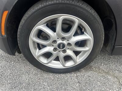 2016 MINI Hardtop 4 Door Cooper - Photo 12 - Cleveland, GA 30528