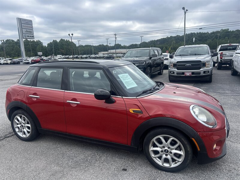 2016 MINI Hardtop 4 Door Cooper - Photo 8 - Cleveland, GA 30528