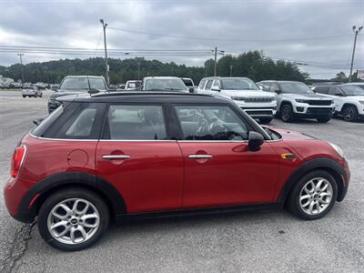 2016 MINI Hardtop 4 Door Cooper - Photo 7 - Cleveland, GA 30528