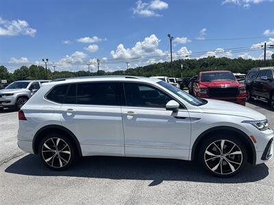 2022 Volkswagen Tiguan SEL R-Line   - Photo 9 - Cleveland, GA 30528