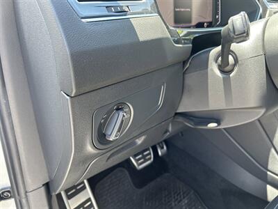 2022 Volkswagen Tiguan SEL R-Line   - Photo 19 - Cleveland, GA 30528