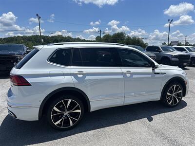 2022 Volkswagen Tiguan SEL R-Line   - Photo 8 - Cleveland, GA 30528