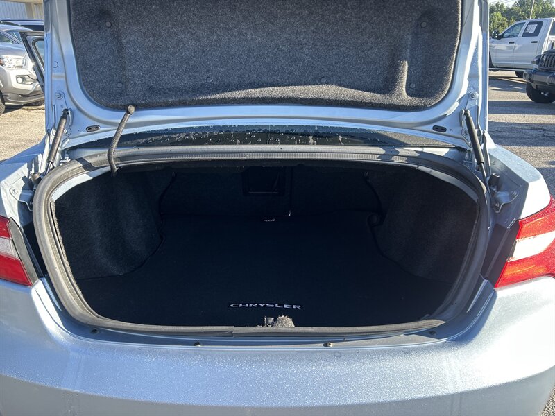 2013 Chrysler 200 Touring - Photo 39 - Cleveland, GA 30528