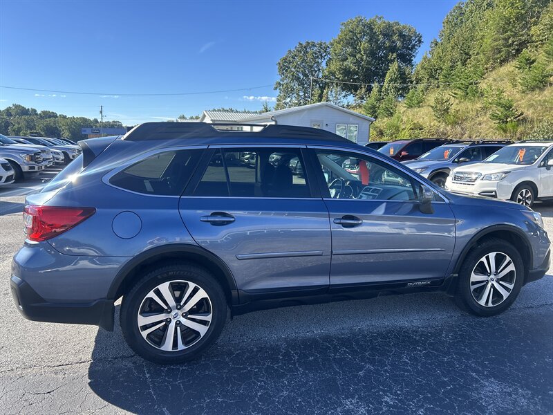 2018 Subaru Outback Limited - Photo 7 - Cleveland, GA 30528