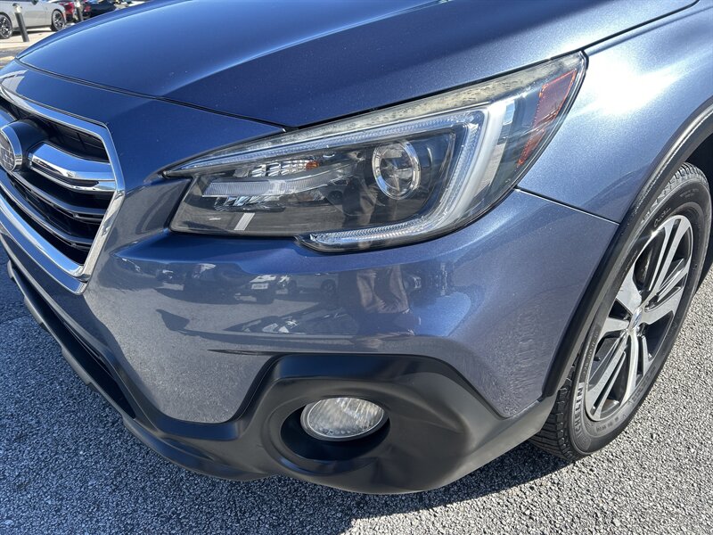 2018 Subaru Outback Limited - Photo 11 - Cleveland, GA 30528