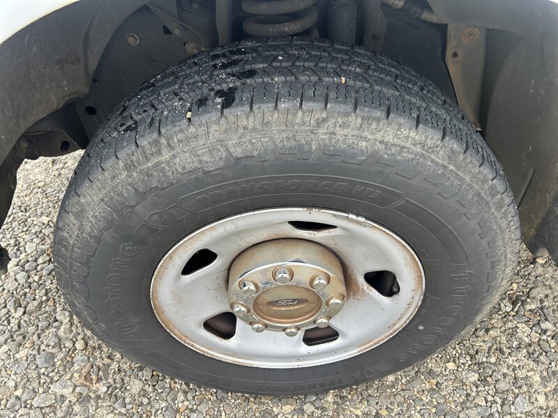 2008 Ford F-250 XL - Photo 14 - Cleveland, GA 30528