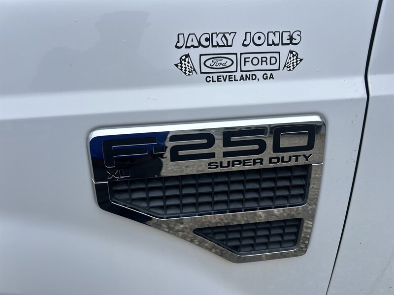 2008 Ford F-250 XL - Photo 15 - Cleveland, GA 30528