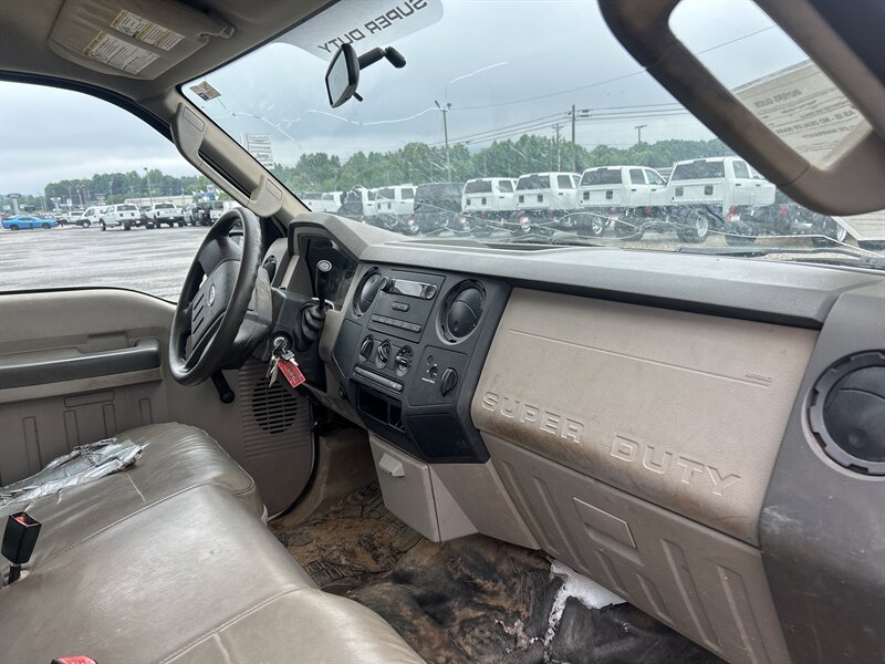 2008 Ford F-250 XL - Photo 8 - Cleveland, GA 30528