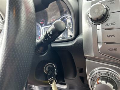 2016 Toyota 4Runner SR5 Premium   - Photo 25 - Cleveland, GA 30528